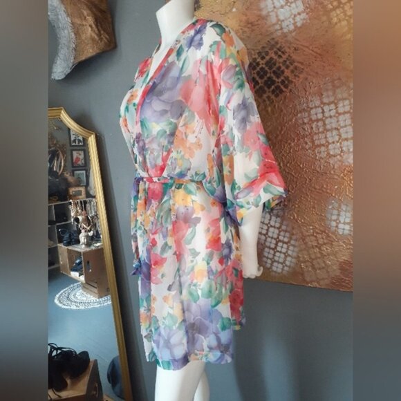 Vintage Floral Sheer Kimono Robe - Picture 5 of 14